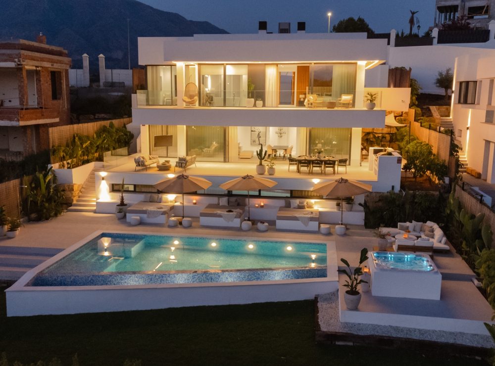 Villa Juni Nueva Andalucia Marbella