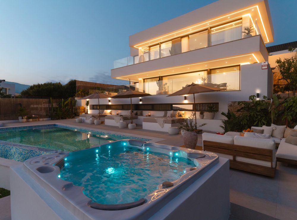 Villa Juni Nueva Andalucia Marbella